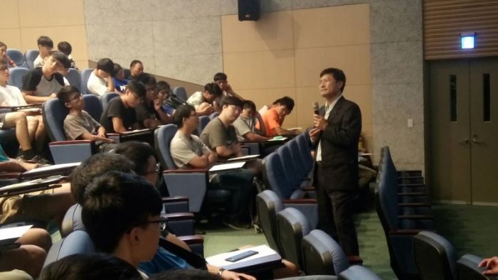 產官學 IN 聯合開講~對大學生的期許 「求學、研究、就業」經驗談【王繼輝 副總經理】圖片
