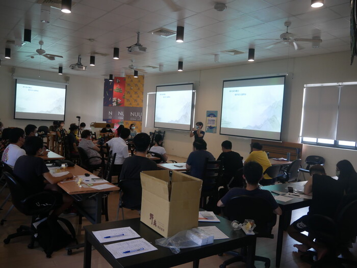 111-1 醫道同源讀書會～從穴道導引探討生命科學 【呂惠娟教授】 (9/28、10/5)圖片
